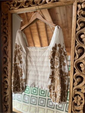 Anthropologie Ivory Blouson Sleeve Top with Gold Floral Embroidery